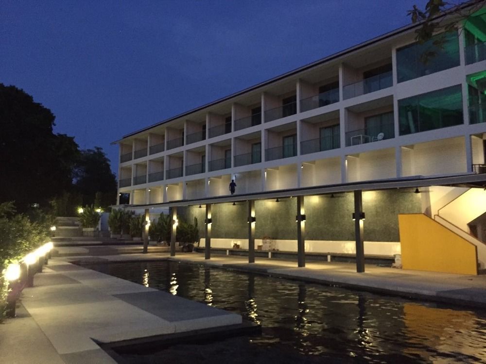 Sunset Beach Club Hotel Haad Rin Exterior photo